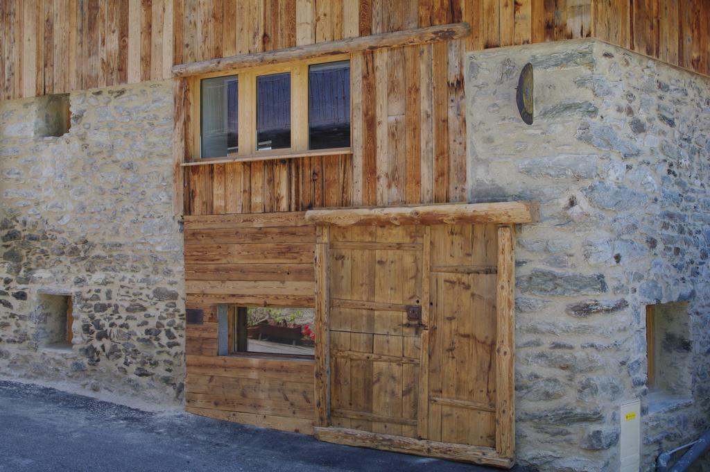 Appartement Dans Chalet De Montagne Bozel Zimmer foto
